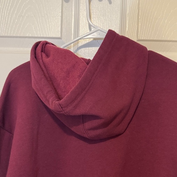 GAP Maroon Pullover with Logo - Picture 7 of 7